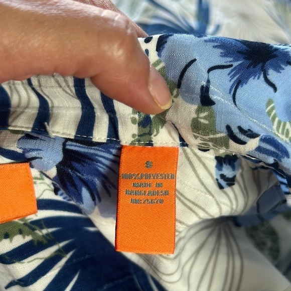 Newport Isle Blue/White Hibiscus Hawaiian Short Sleeve Button Up Shirt Size S - Picture 9 of 12